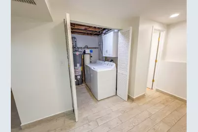 1429 N Green Meadows Boulevard, Streamwood, IL 60107 - Photo 15