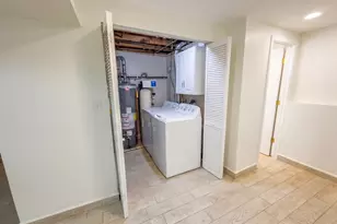 1429 N Green Meadows Blvd, Streamwood, IL 60107 - Photo 15