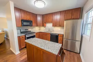 1429 N Green Meadows Blvd, Streamwood, IL 60107 - Photo 5