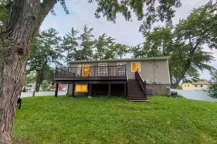 1429 N Green Meadows Blvd, Streamwood, IL 60107 - Photo 25