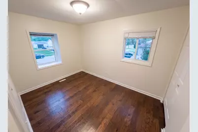 1429 N Green Meadows Boulevard, Streamwood, IL 60107 - Photo 11