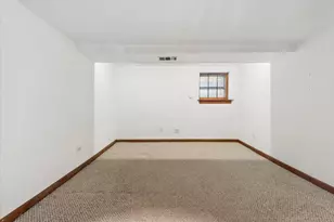 5723 N Artesian Ave, Chicago, IL 60659 - Photo 29