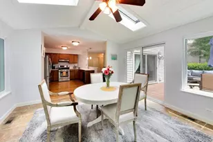 580 Sycamore Cir, Wauconda, IL 60084 - Photo 9