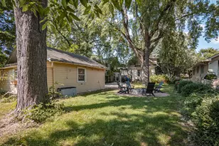 1344 Garfield Ave, Aurora, IL 60506 - Photo 29