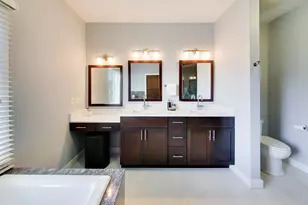 535 Cedar St, Park Ridge, IL 60068 - Photo 29
