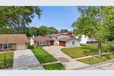 8030 Carlisle Drive, Hanover Park, IL 60133 - Photo 33