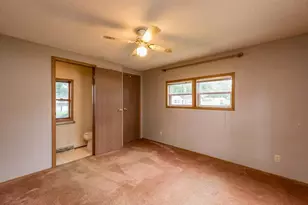 785 Hillcrest Ave, Park City, IL 60085 - Photo 15
