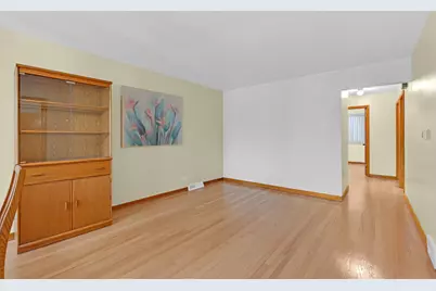 1528 N 21 Avenue, Melrose Park, IL 60160 - Photo 5