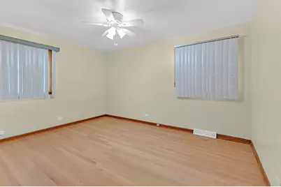 1528 N 21 Avenue, Melrose Park, IL 60160 - Photo 17