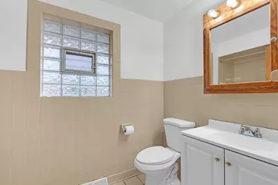 1528 N 21 Avenue, Melrose Park, IL 60160 - Photo 9