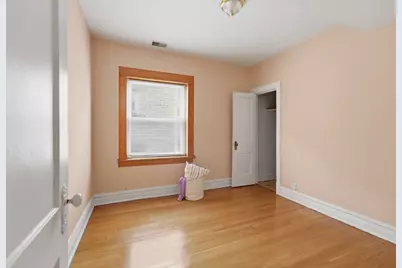 5118 W Byron Street, Chicago, IL 60641 - Photo 33