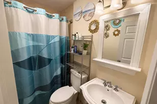 925 W Addison St, Chicago, IL 60613 - Photo 5
