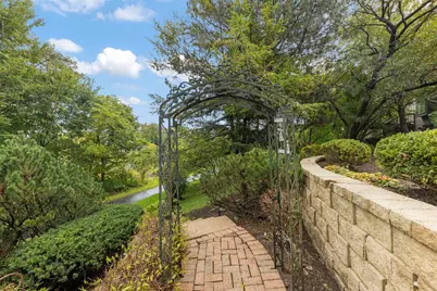 2256 Ridgewood Road, Lisle, IL 60532 - Photo 31