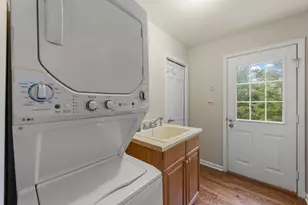2256 Ridgewood Rd, Lisle, IL 60532 - Photo 25