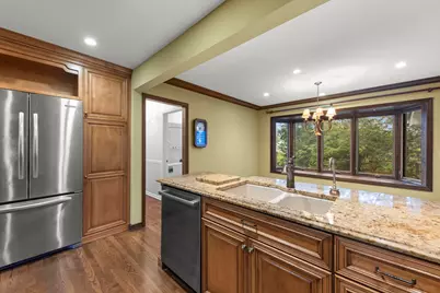 2256 Ridgewood Road, Lisle, IL 60532 - Photo 5