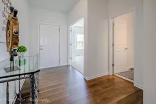 300 N Aspen Dr, Cortland, IL 60112 - Photo 7