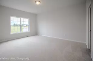 330 N Aspen Dr, Cortland, IL 60112 - Photo 21