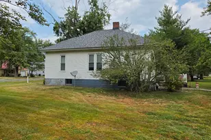 416 Perkins St, Odin, IL 62870 - Photo 37