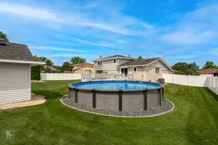 11939 S Pinecreek Dr, Orland Park, IL 60467 - Photo 15