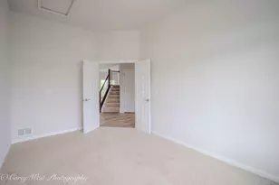 359 N Aspen Dr, Cortland, IL 60112 - Photo 9