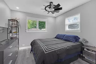 224 Redwood Ave, Elk Grove Village, IL 60007 - Photo 13