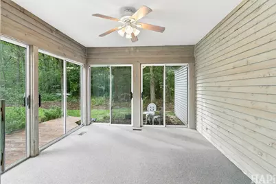 22 Bruce Circle N, Hawthorn Woods, IL 60047 - Photo 11