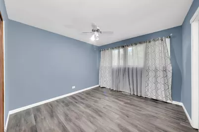 1529 Ronzheimer Avenue, Saint Charles, IL 60174 - Photo 9