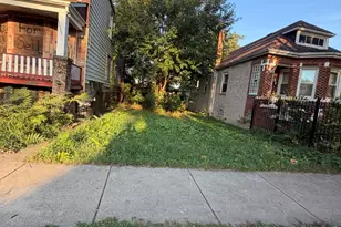 6945 S Claremont Ave, Chicago, IL 60636 - Photo 1