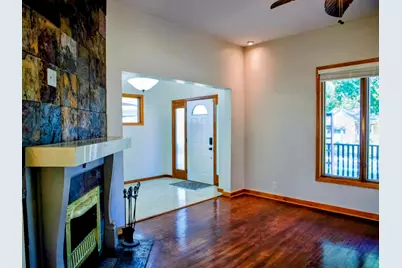 1037 N 8th Street, Springfield, IL 62702 - Photo 5