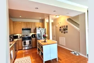 2058 Limestone Lane, Carpentersville, IL 60110 - Photo 3