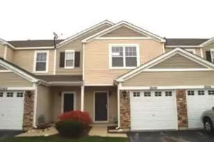 2058 Limestone Ln, Carpentersville, IL 60110 - Photo 1