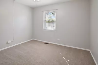 5 Aberdeen Court #V1, Schaumburg, IL 60194 - Photo 7