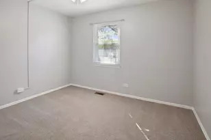 5 Aberdeen Ct, Schaumburg, IL 60194 - Photo 7