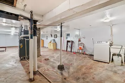 639 W 48th Street, Chicago, IL 60609 - Photo 11