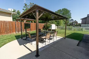 1101 N Millns Ln, Addison, IL 60101 - Photo 25
