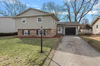 1747 E Barrington Avenue, Decatur, IL 62526 - Photo 1