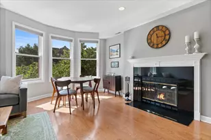 1338 W Addison St, Chicago, IL 60613 - Photo 7