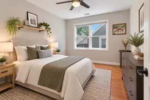 1338 W Addison St, Chicago, IL 60613 - Photo 15