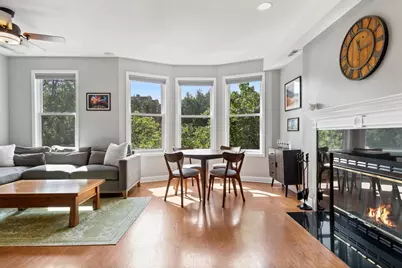 1338 W Addison Street #2, Chicago, IL 60613 - Photo 3