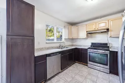 116 S Pinecrest Road, Bolingbrook, IL 60440 - Photo 7