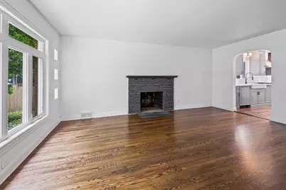 6114 N Lenox Avenue, Chicago, IL 60646 - Photo 5