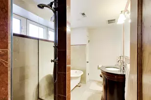 1457 W Fletcher St, Chicago, IL 60657 - Photo 13