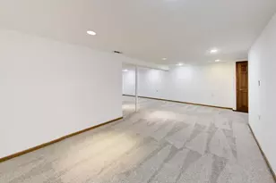 520 Hummingbird Ln, Deerfield, IL 60015 - Photo 27