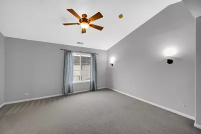 2392 Oakfield Court, Aurora, IL 60503 - Photo 15