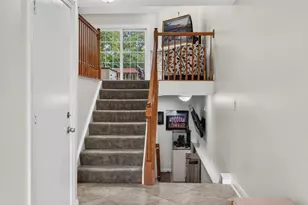 548 Silver Aspen Cir, Crystal Lake, IL 60014 - Photo 5