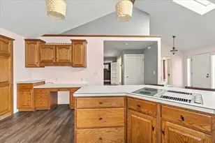 122 W Main St, Wyanet, IL 61379 - Photo 9