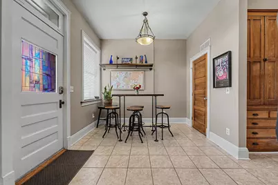 108 W Locust Street, Bloomington, IL 61701 - Photo 17