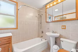 5128 W Ainslie St, Chicago, IL 60630 - Photo 7