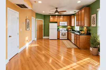 6257 N Mozart Street #1, Chicago, IL 60659 - Photo 5