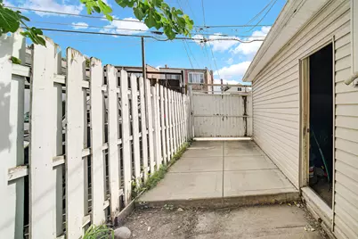5111 W Henderson Street, Chicago, IL 60641 - Photo 19